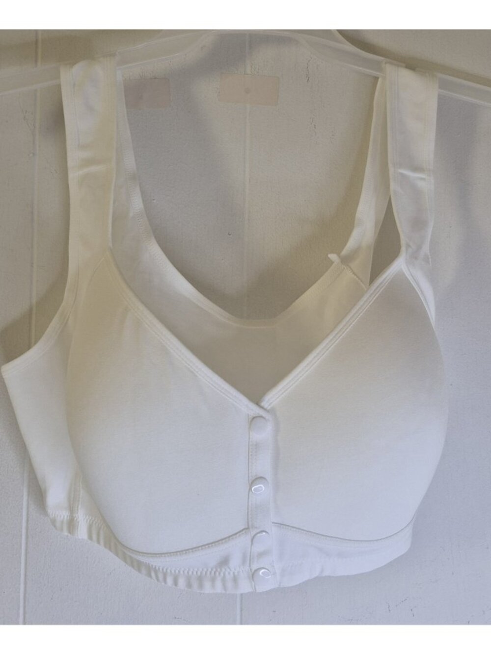 Daisy Bra Women Sz 5XL White Front Closure Wireless Soft Cup Bra Snap Button NWT